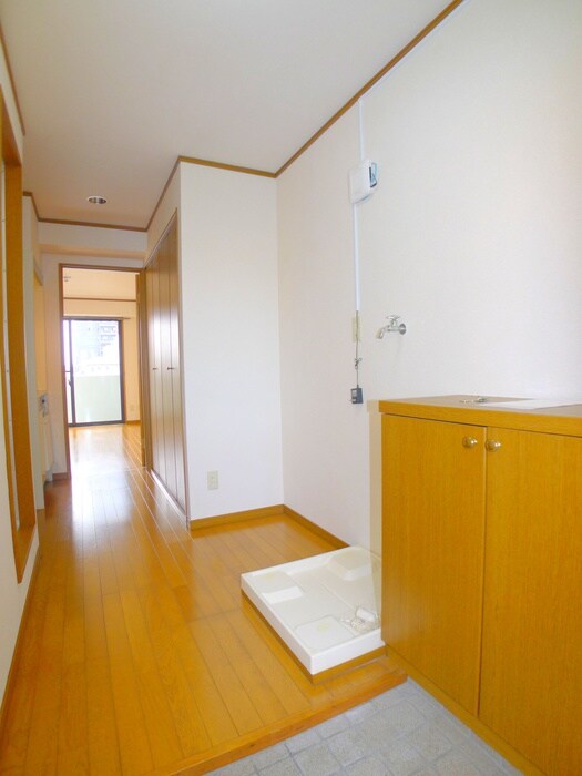 物件内観写真17　(廊下)