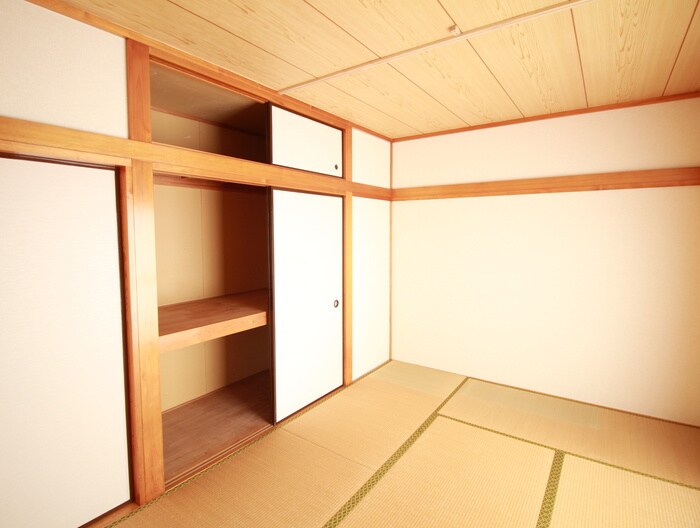 物件内観写真9　(居室)