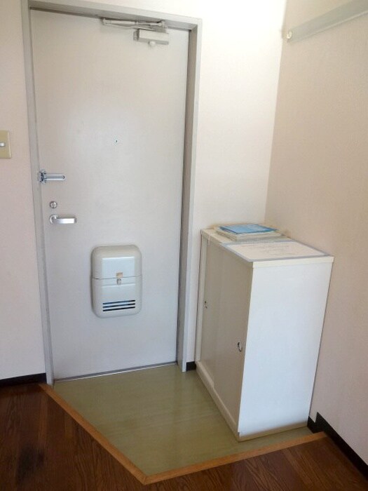 物件内観写真14　(玄関)