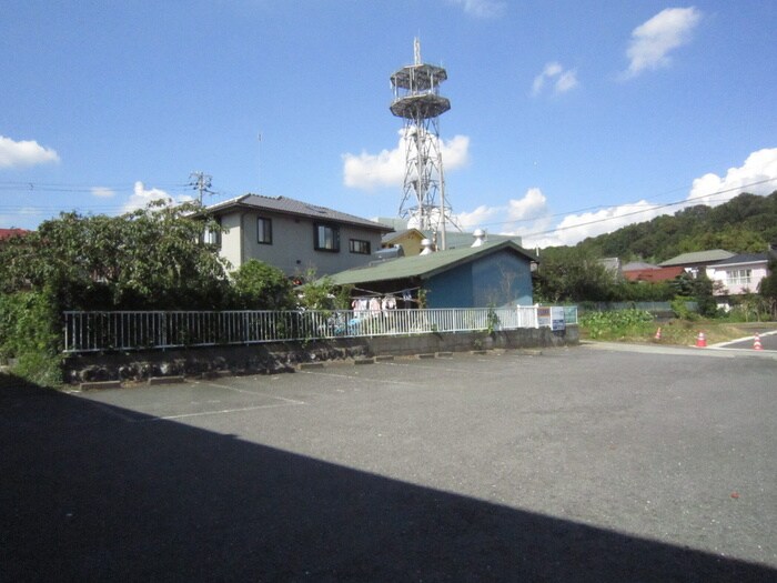 物件外観写真3　(駐車場)