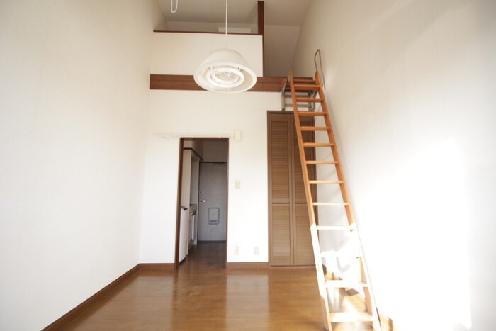 物件内観写真12　(ロフト)