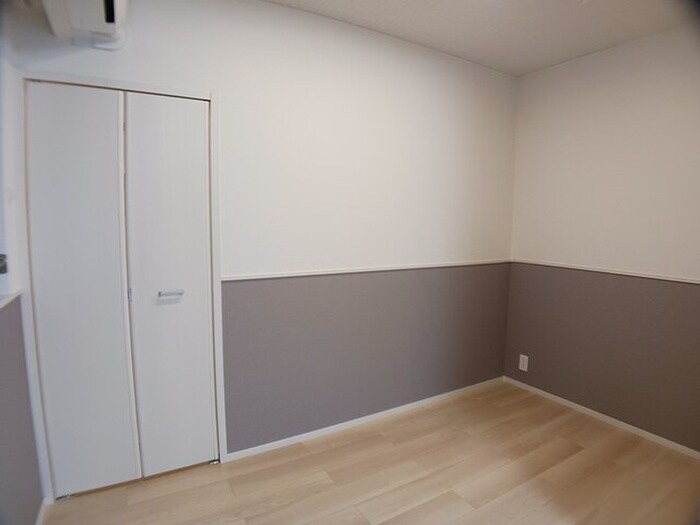 物件内観写真11　(室内からの展望)