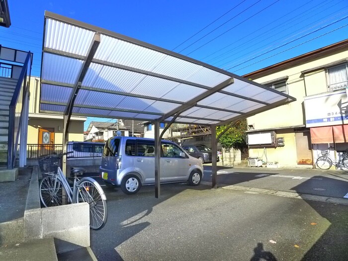 物件外観写真3　(駐輪場)