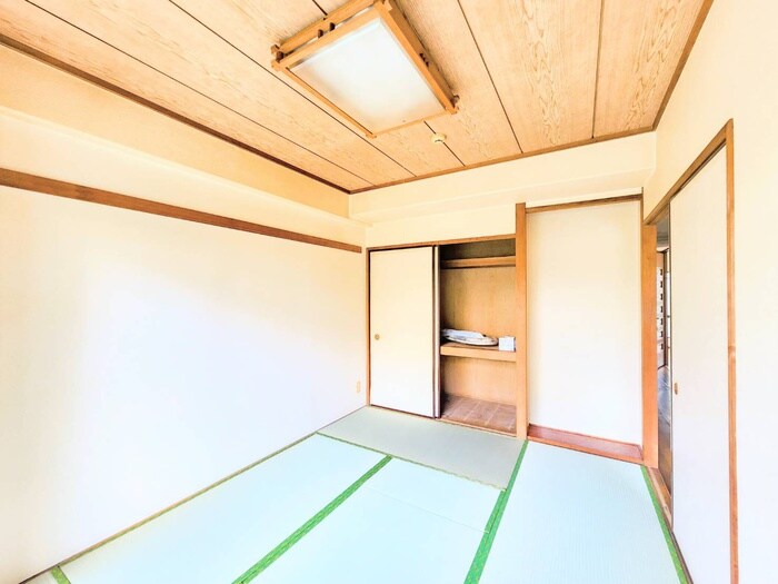 物件内観写真8　(居室)