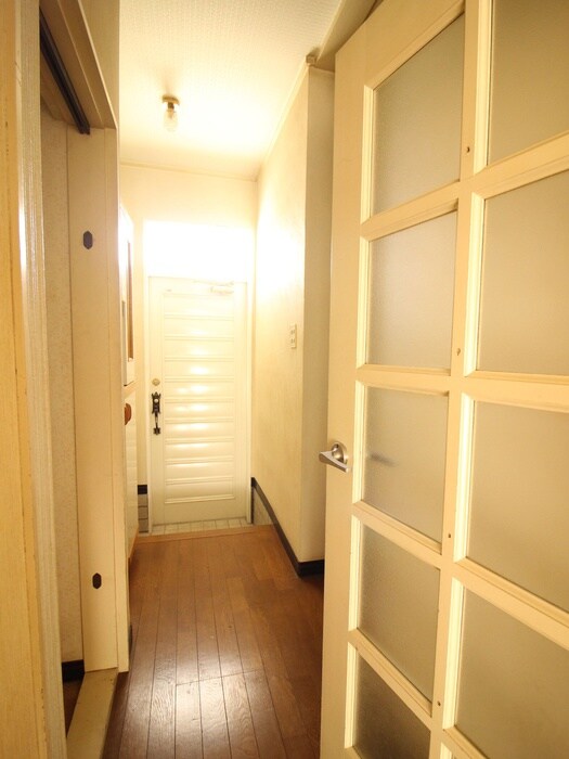 物件内観写真18　(廊下)