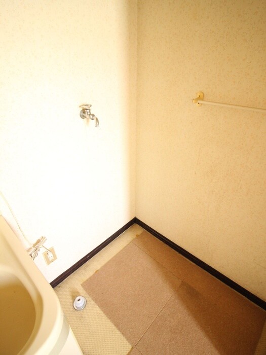 物件内観写真19　(洗濯機置場)