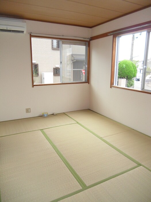 物件内観写真9　(居室)