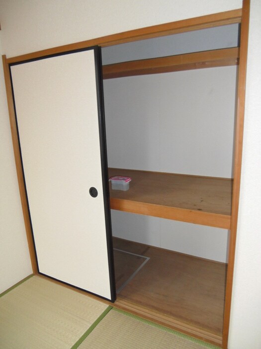 物件内観写真14　(収納)