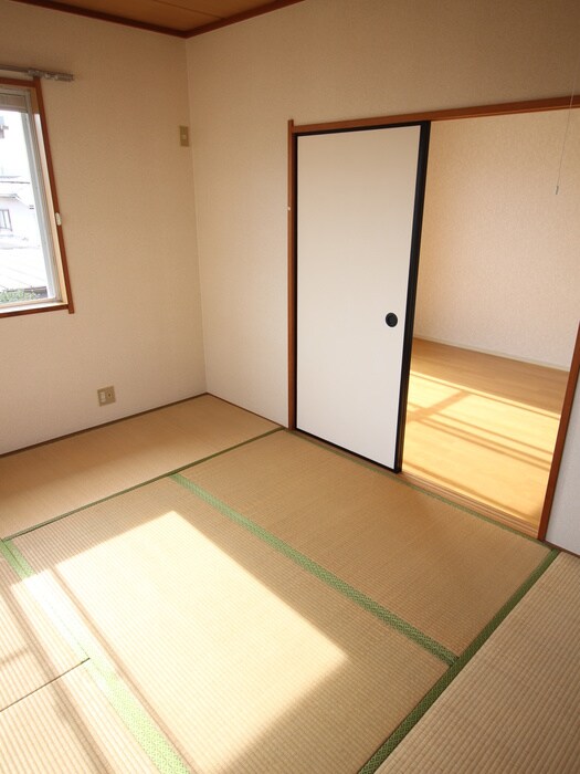 物件内観写真15　(居室)