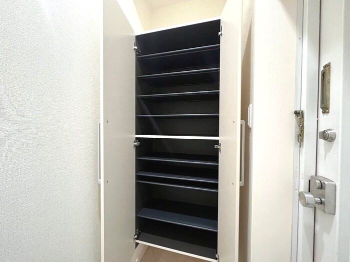 物件内観写真13　(靴箱)