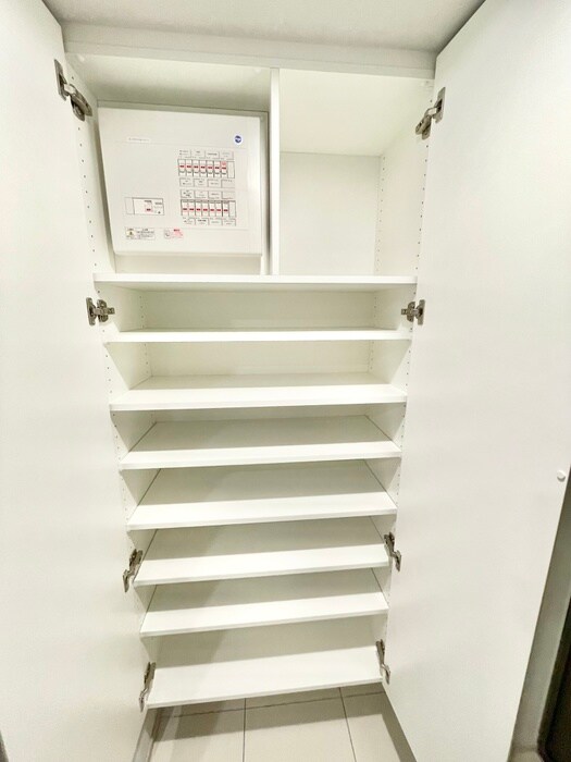 物件内観写真17　(靴箱)