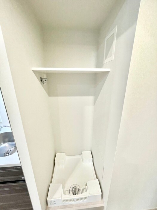 物件内観写真18　(洗濯機置場)