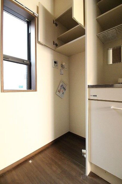 物件内観写真15　(収納)