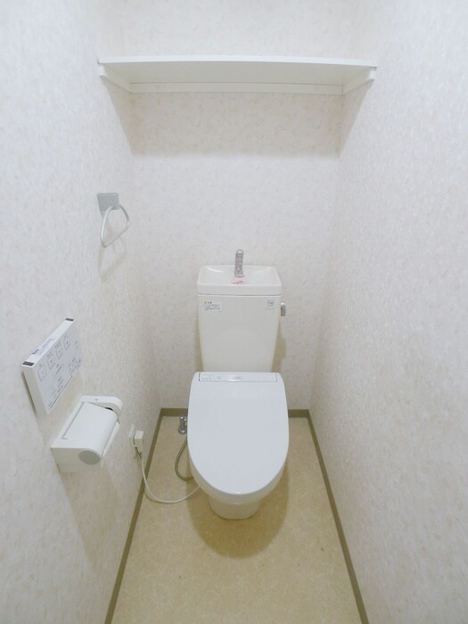 物件内観写真15　(トイレ)