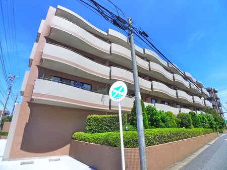 クイーンズパレス外観写真