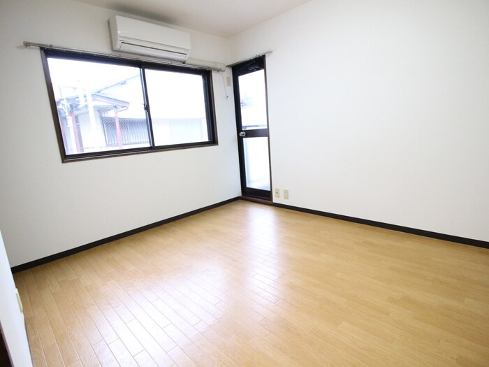 物件内観写真7　(居室)