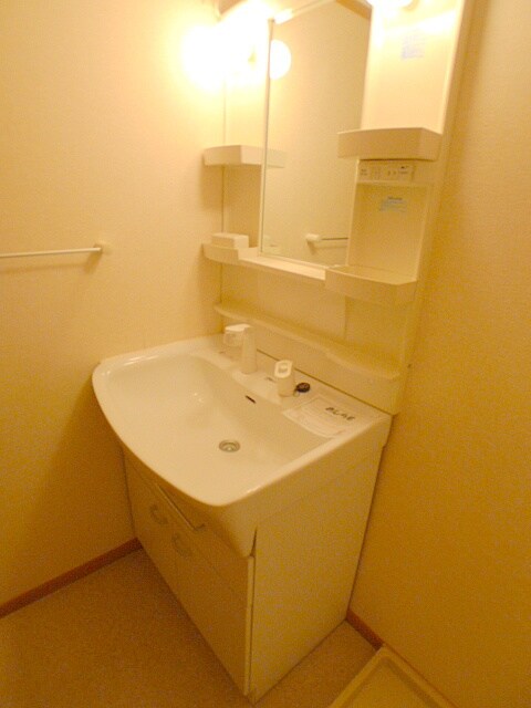 物件内観写真9　(洗面)