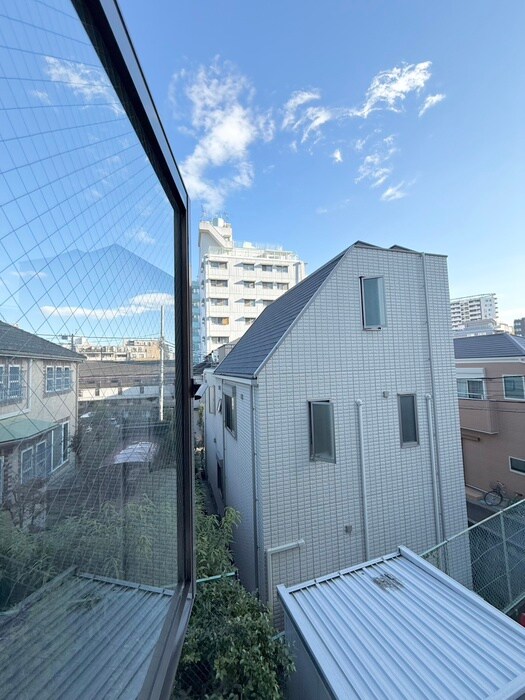 物件内観写真18　(室内からの展望)