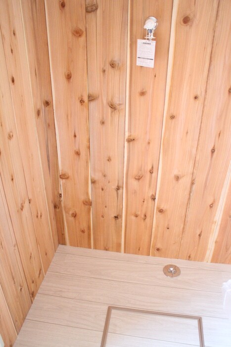 物件内観写真12　(洗濯機置場)