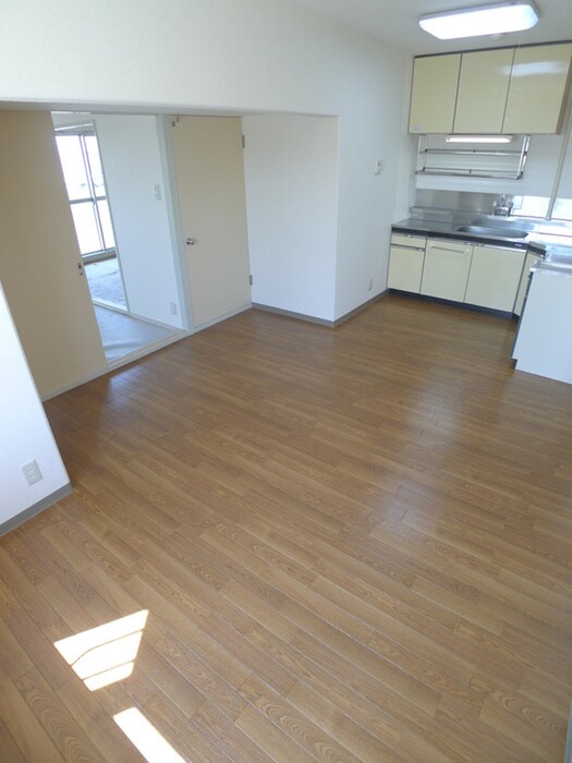 物件内観写真5　(居室)