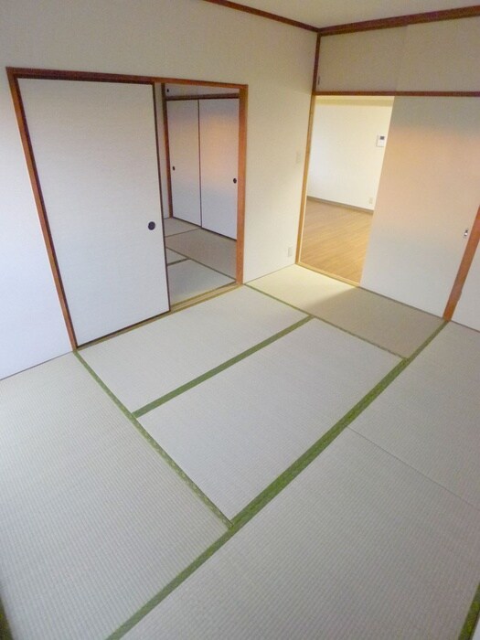 物件内観写真7　(居室)