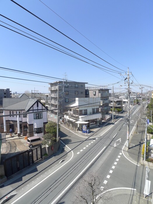 物件内観写真13　(室内からの展望)