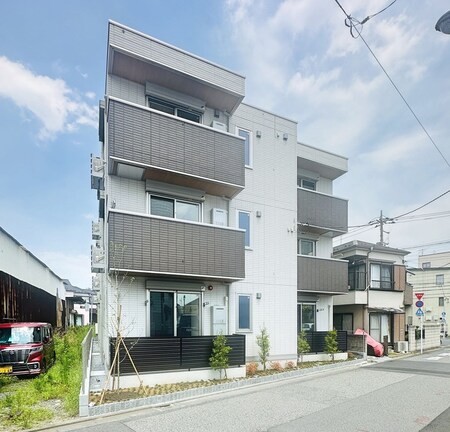グラナーデ加賀外観写真