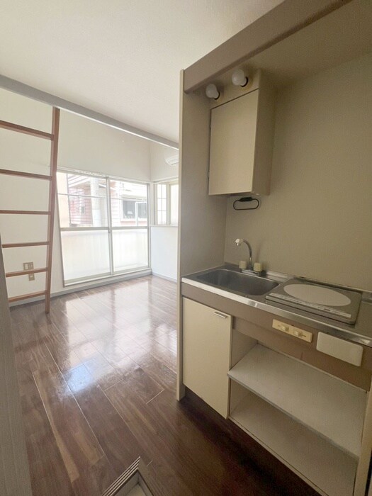 物件内観写真10　(玄関)