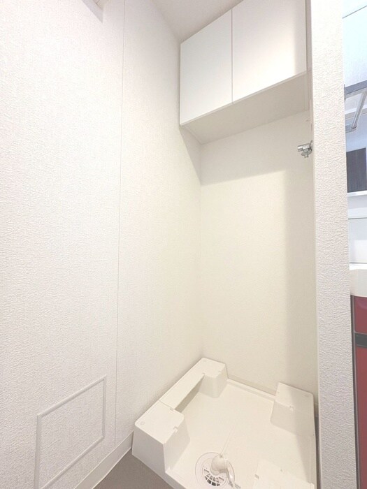 物件内観写真12　(洗濯機置場)