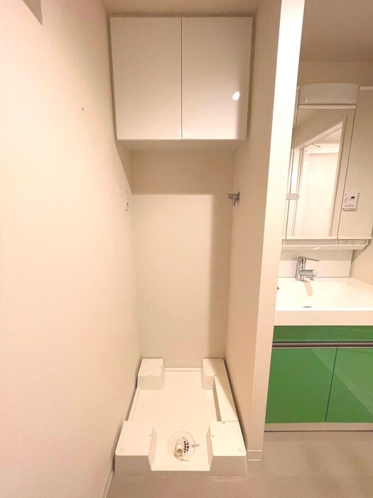 物件内観写真12　(洗濯機置場)