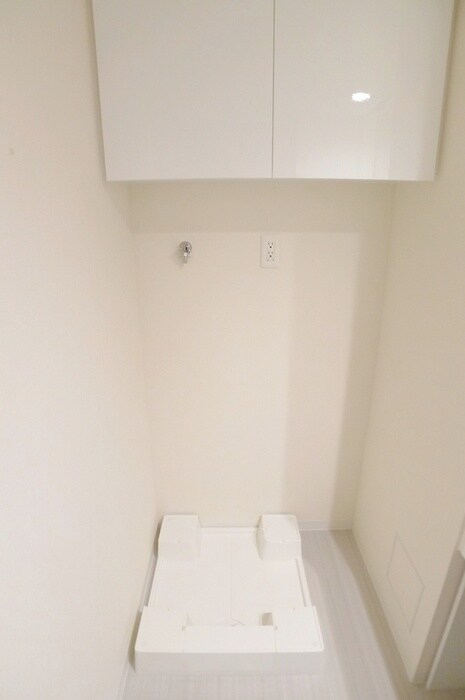 物件内観写真12　(洗濯機置場)