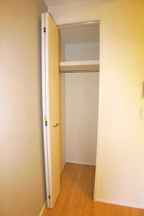 物件内観写真15　(収納)