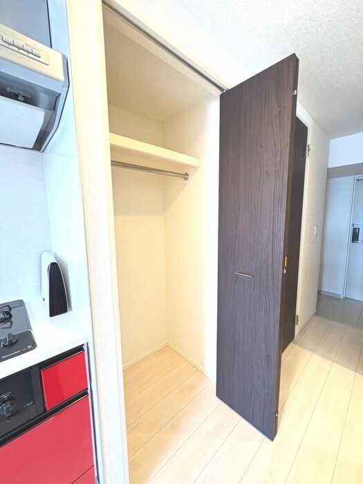 物件内観写真16　(収納)