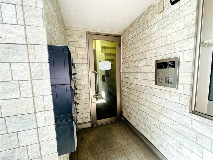 物件外観写真2　(同型モデル)