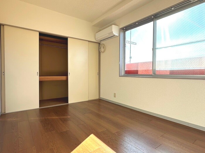 物件内観写真15　(居室)