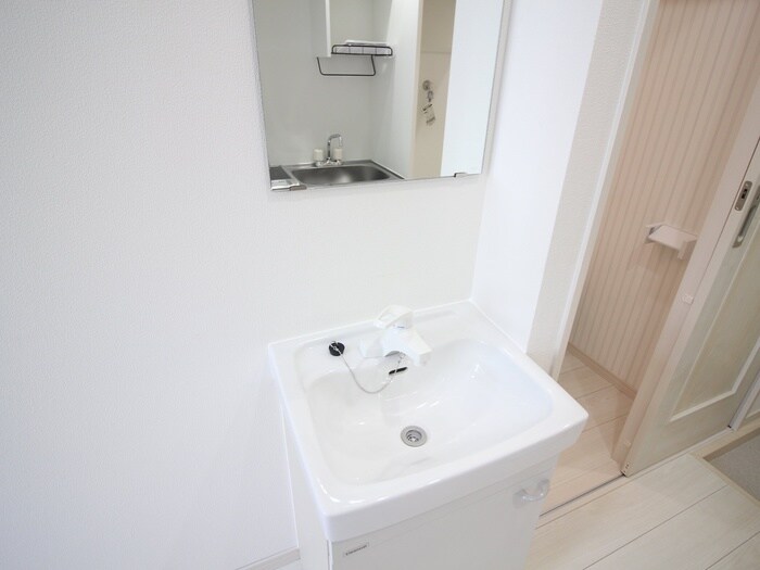 物件内観写真11　(洗面)