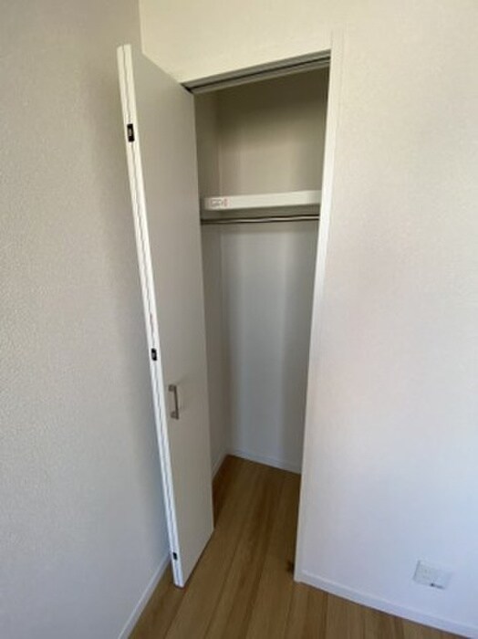 物件内観写真4　(収納)