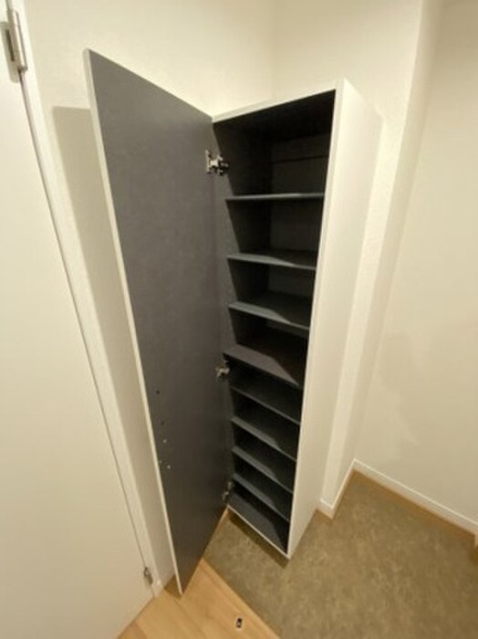 物件内観写真10　(靴箱)