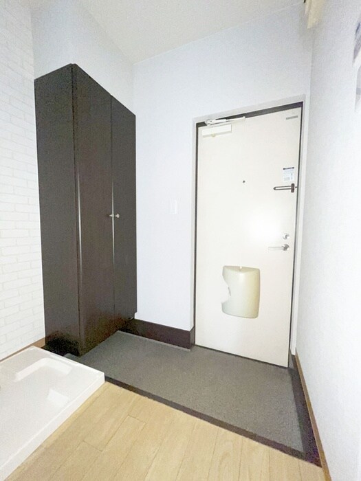 物件内観写真18　(玄関)
