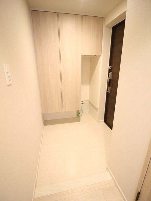 物件内観写真22　(玄関)