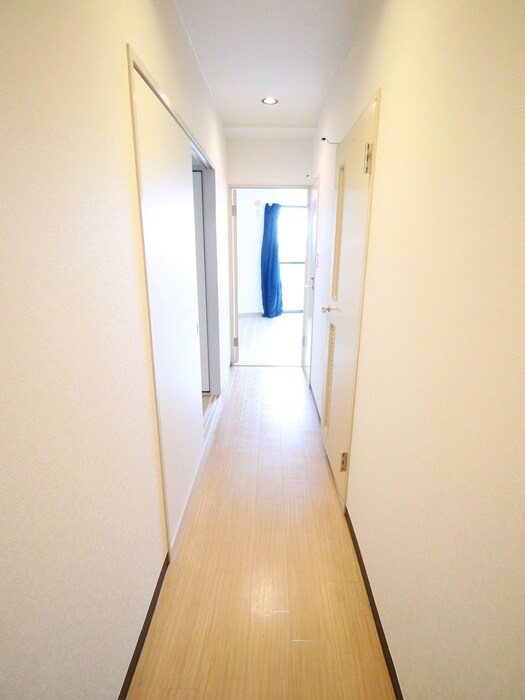 物件内観写真19　(玄関)