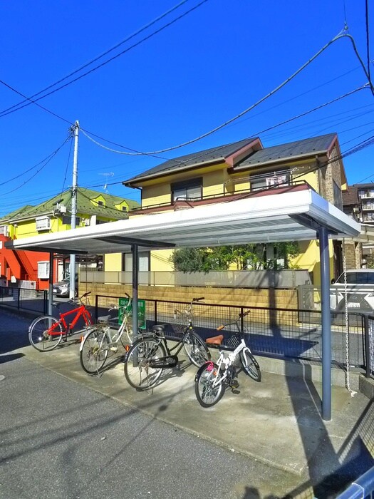 物件外観写真2　(駐輪場)