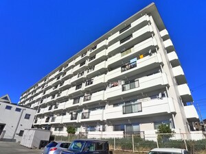 小根本コンド（２０３）外観写真