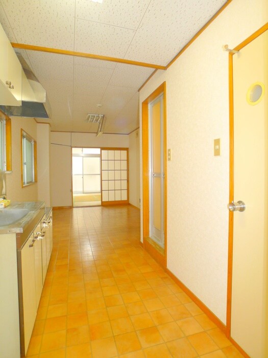 物件内観写真18　(廊下)