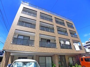 パ－クビレッヂ峯岸外観写真