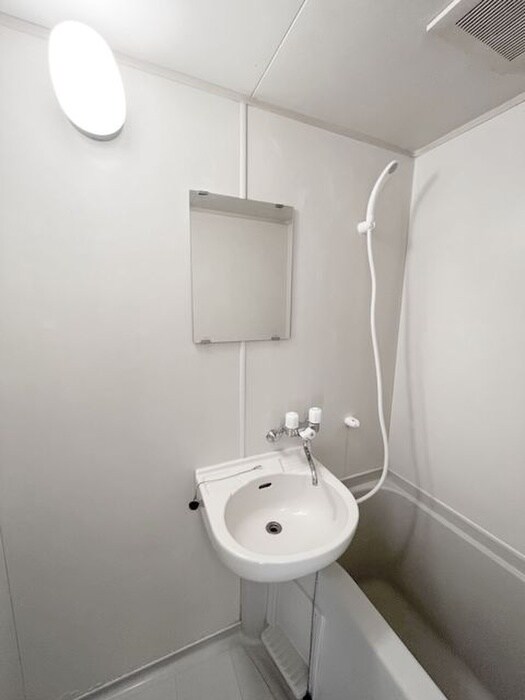 物件内観写真11　(洗面)