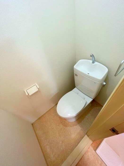 物件内観写真12　(トイレ)