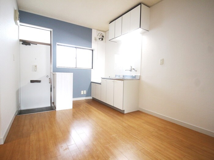 物件内観写真6　(廊下)