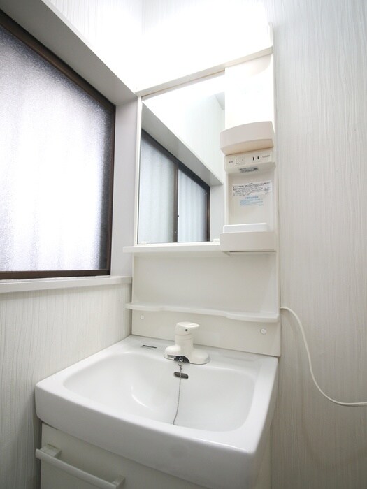 物件内観写真13　(洗面)