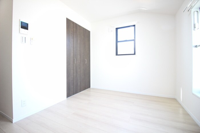 物件内観写真9　(居室)